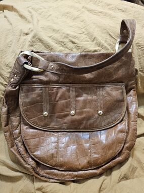 🚨SALE🚨Sigrid Olsen 100% Leather Y2K era Large Hobo Bag with Matte Gold accents